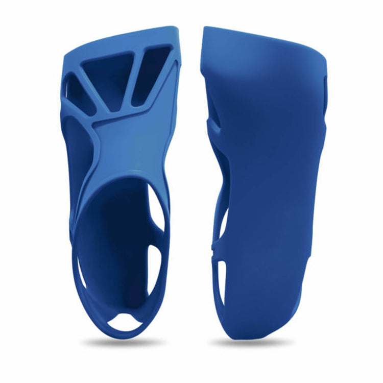 High-traction sole for slip-free movement on wet and dry surfaces. The best alternative to aqua socks